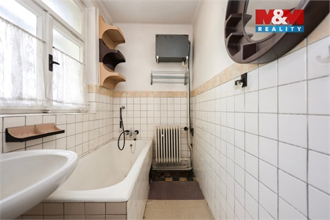 Prodej rodinného domu, 210 m² - 14