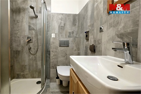 Pronájem bytu 1kk, 42 m² 8