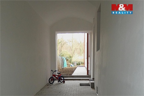 Prodej komerčního objektu, 228 m² 22