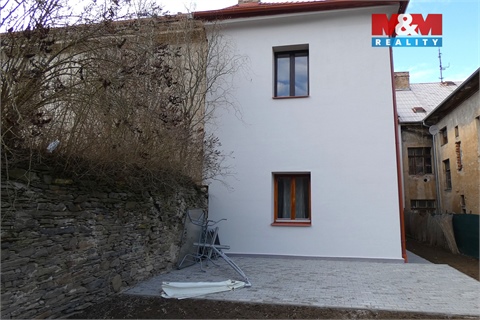 Prodej komerčního objektu, 228 m² - 24