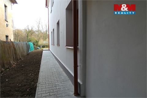 Prodej komerčního objektu, 228 m² 24