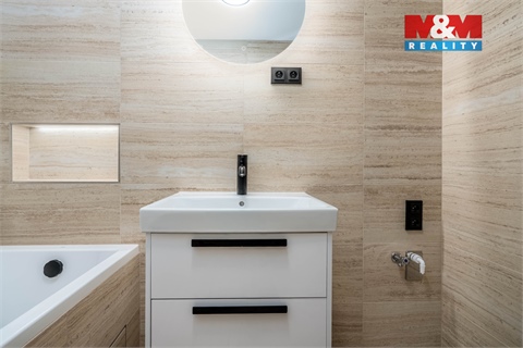 Pronájem bytu 5kk, 87 m² 6