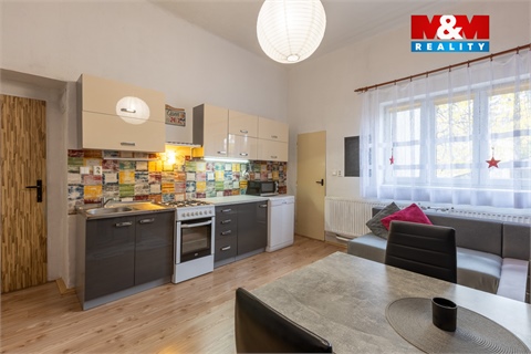 Prodej komerčního objektu, 193 m² 16