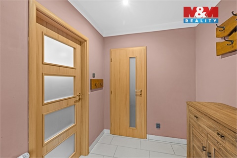 Prodej rodinného domu, 89 m² - 8