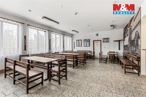 Prodej rodinného domu, 345 m² - 14