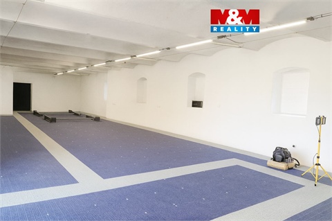 Pronájem skladu / haly, 160 m² 0