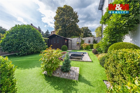 Prodej rodinného domu, 246 m² - 10