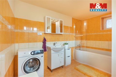 Prodej rodinného domu, 80 m² - 8