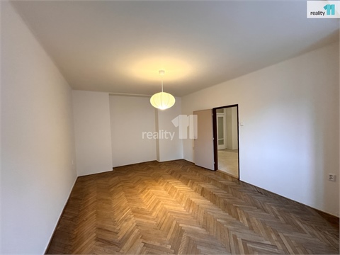 Pronájem bytu 2+1, 75 m² - 4