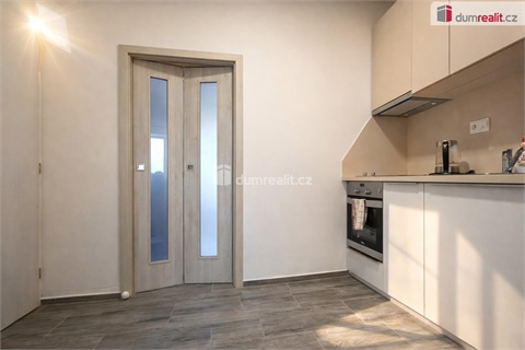 Pronájem bytu 1+1, 23 m² - 0