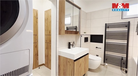 Prodej rodinného domu, 166 m² - 2