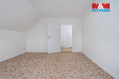 Prodej rodinného domu, 292 m² 10