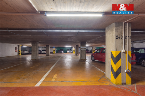 Pronájem parkovacího místa, 16 m² 2