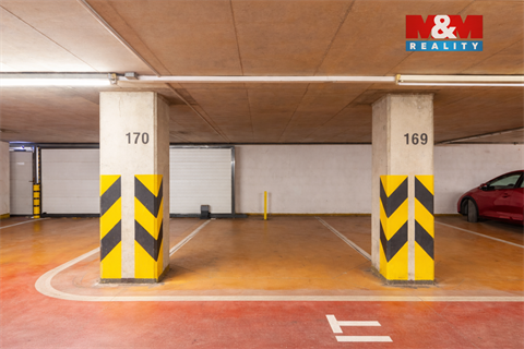 Pronájem parkovacího místa, 16 m² - 0