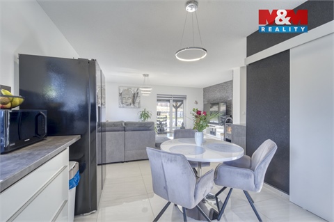 Prodej rodinného domu, 128 m² - 2