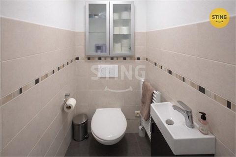 Prodej rodinného domu, 240 m² - 6