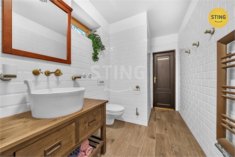 Prodej rodinného domu, 198 m² 10