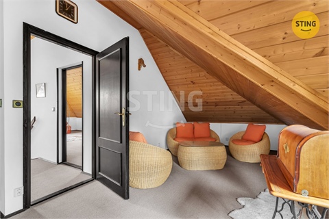 Prodej rodinného domu, 198 m² - 18