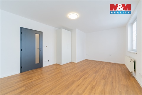 Pronájem kanceláře, 15 m² 2