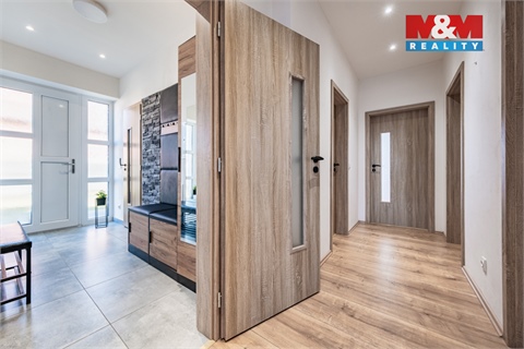 Prodej rodinného domu, 254 m² - 4