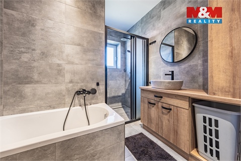 Prodej rodinného domu, 254 m² 10