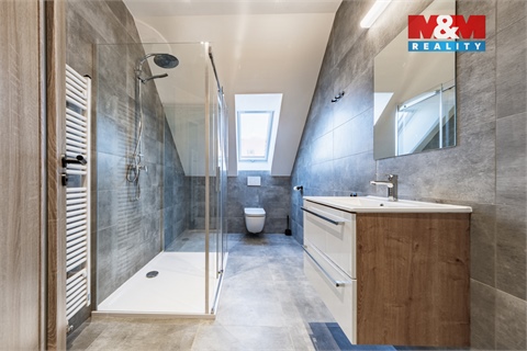 Prodej rodinného domu, 254 m² - 24