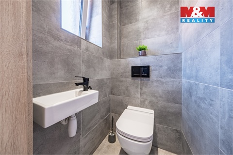 Prodej rodinného domu, 254 m² 18