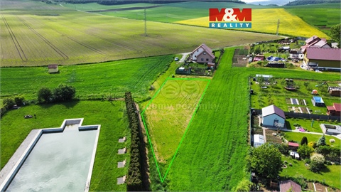 Prodej stavebního pozemku, 901 m² 0