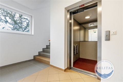 Pronájem bytu 3kk, 75 m² - 14