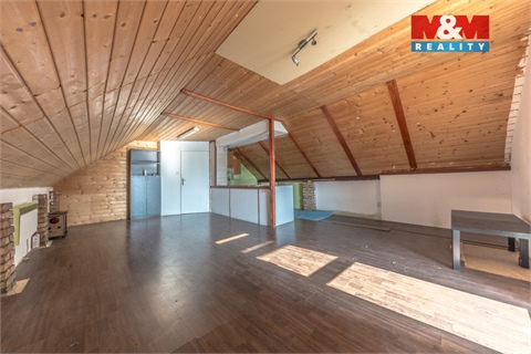 Prodej rodinného domu, 144 m² - 14