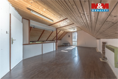 Prodej rodinného domu, 144 m² 14