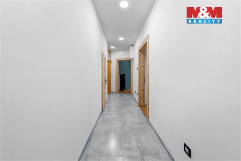 Prodej bytu 3+1, 99 m² - 26