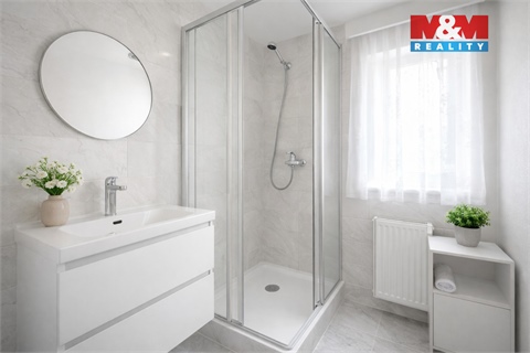 Prodej rodinného domu, 210 m² - 6