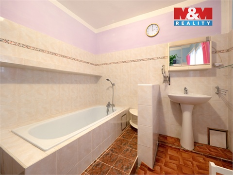 Prodej rodinného domu, 210 m² - 26