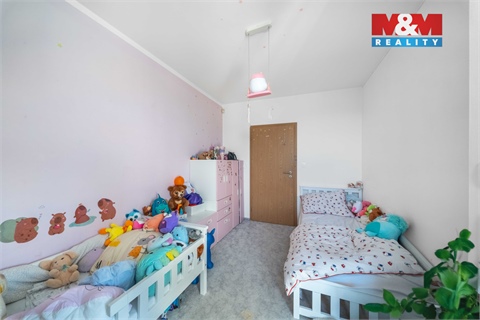 Prodej bytu 4kk, 89 m² 18