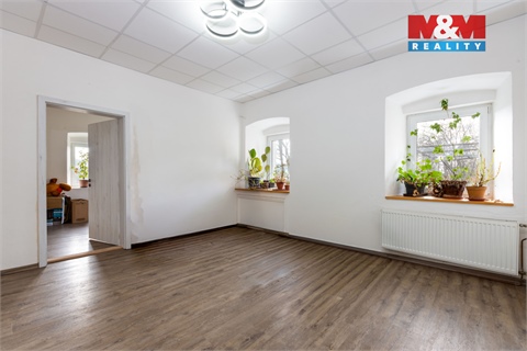 Prodej rodinného domu, 300 m² 18