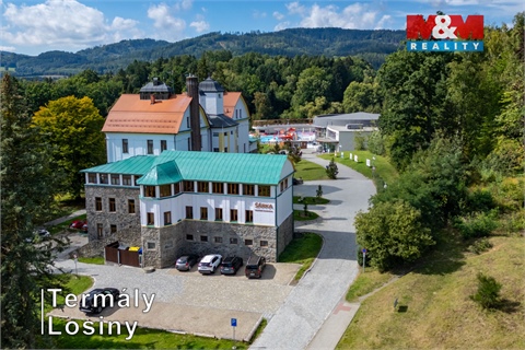 Prodej rodinného domu, 300 m² - 2