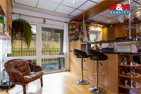 Prodej rodinného domu, 300 m² 8