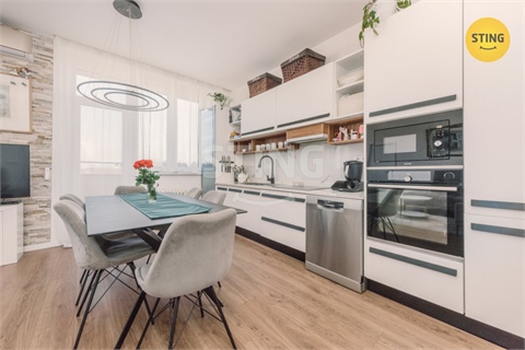 Prodej bytu 3kk, 77 m² 2