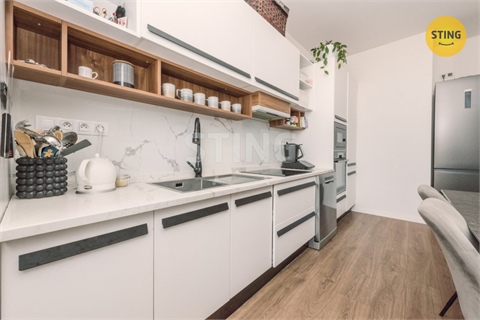 Prodej bytu 3kk, 77 m² - 0