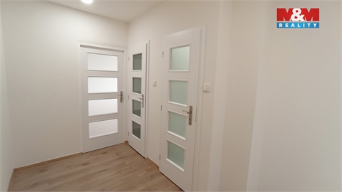Pronájem bytu 2+1, 56 m² 18