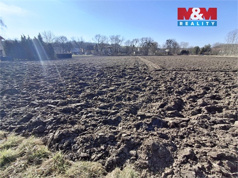 Prodej stavebního pozemku, 1 765 m² 2