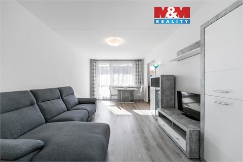 Prodej bytu 4kk, 77 m² 0
