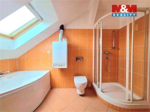 Prodej komerčního objektu, 310 m² 10