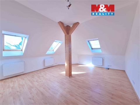 Prodej komerčního objektu, 310 m²