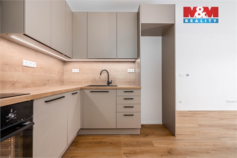 Prodej bytu 2kk, 76 m² 12