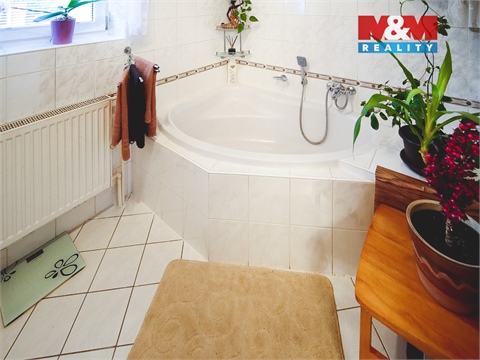 Prodej rodinného domu, 620 m² 14