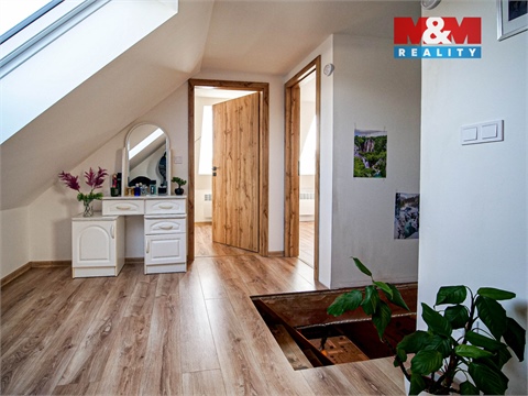 Prodej rodinného domu, 620 m² - 26