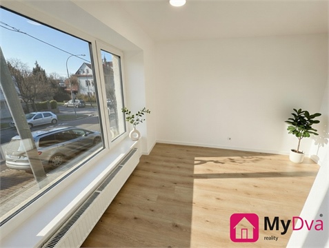 Pronájem bytu 2kk, 34 m² - 2