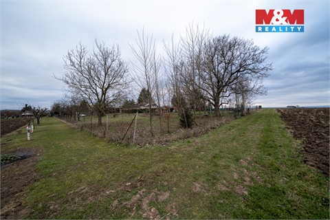 Prodej stavebního pozemku, 1 279 m² 4